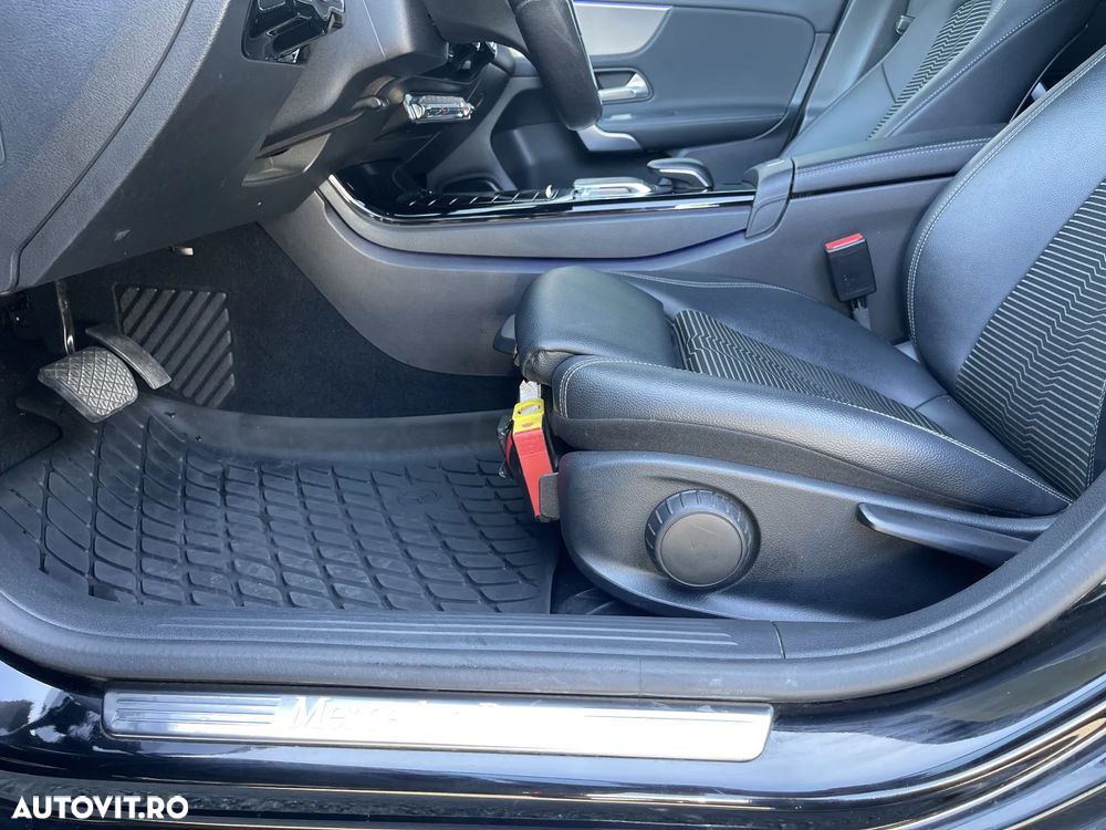 Mercedes-Benz A 200 Sedan 7G-DCT Progressive - 12