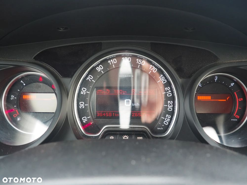 Citroën C5 2.0 HDi Exclusive - 10