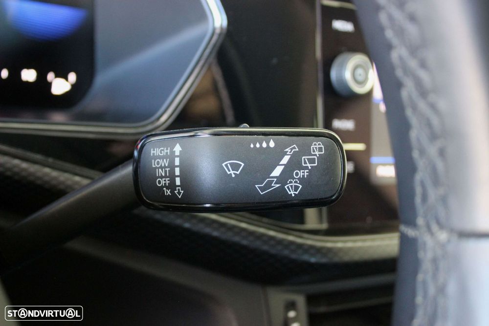 VW T-Cross 1.0 TSI Life DSG - 19