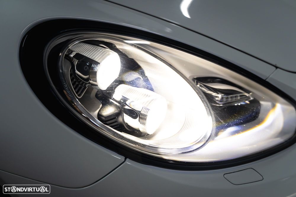 Porsche Panamera Standard - 17