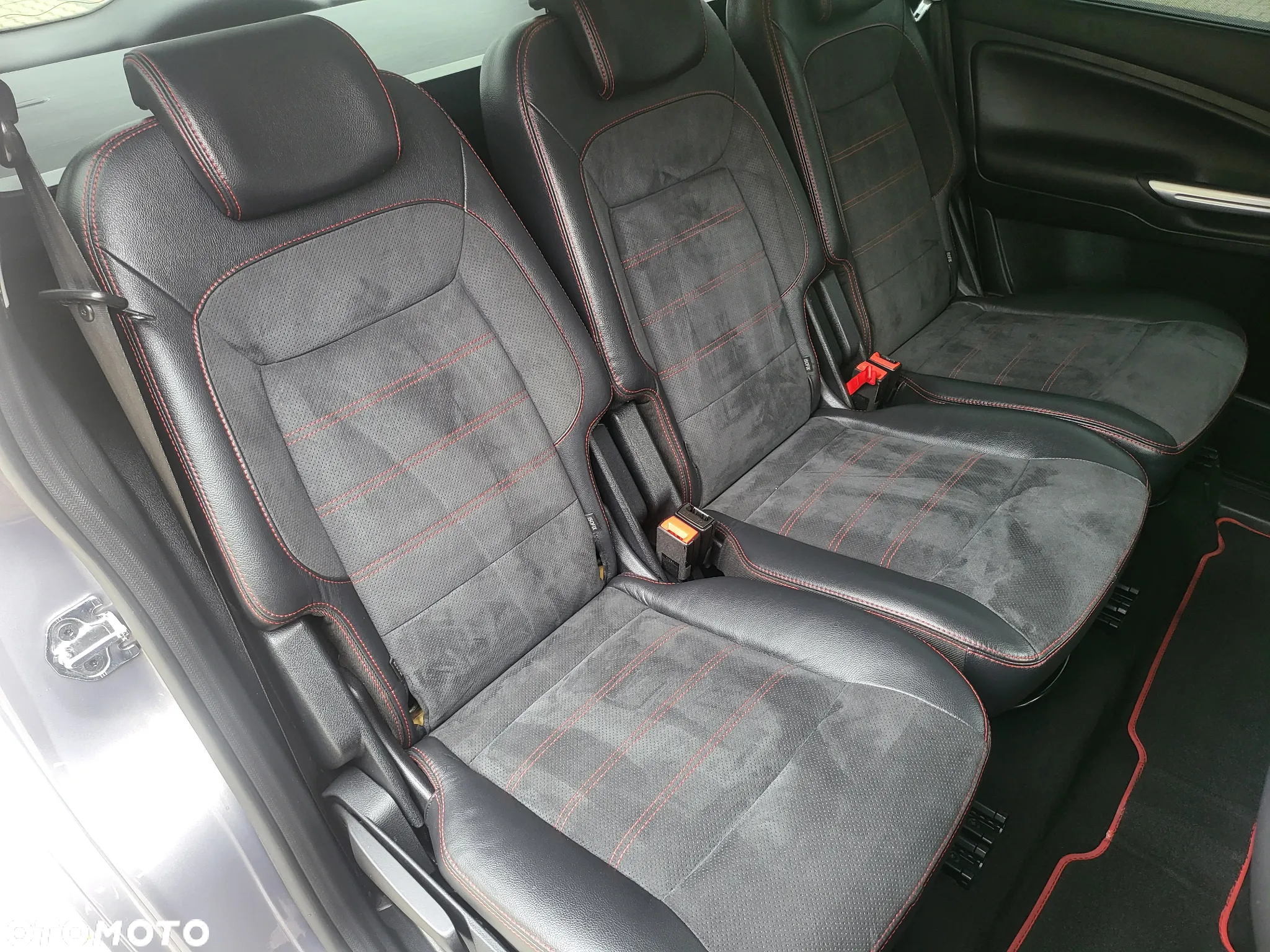 Ford S-Max 2.0 EcoBoost ST-Line - 20