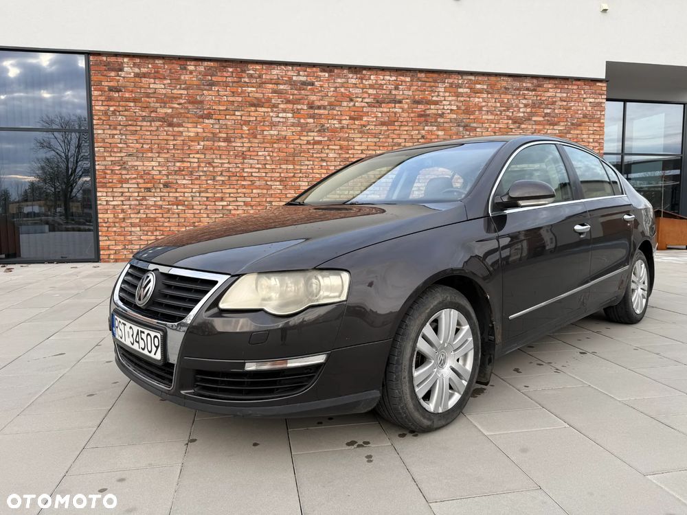 Volkswagen Passat 2.0 TDI DPF Highline - 12