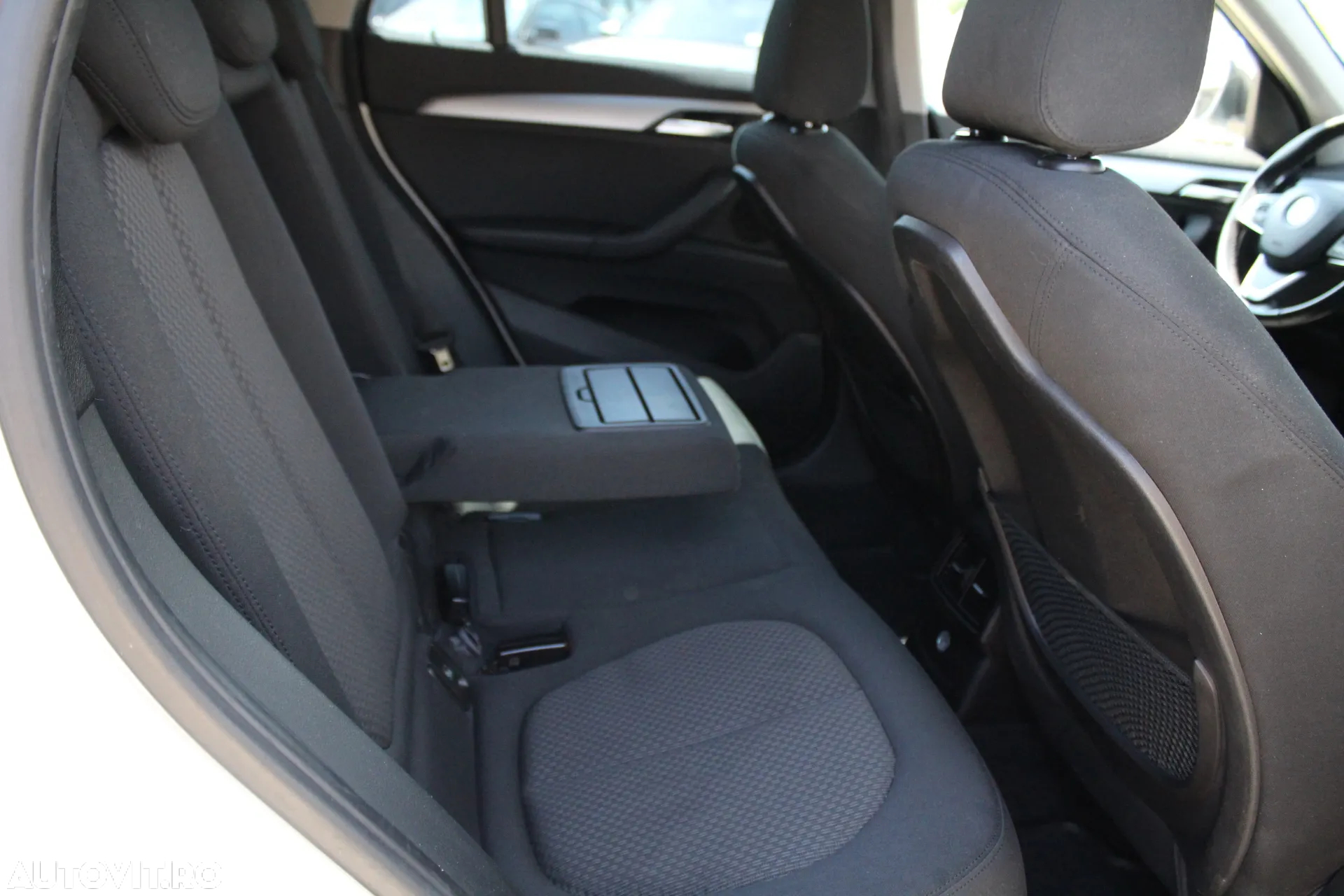 BMW X1 xDrive20d AT - 16