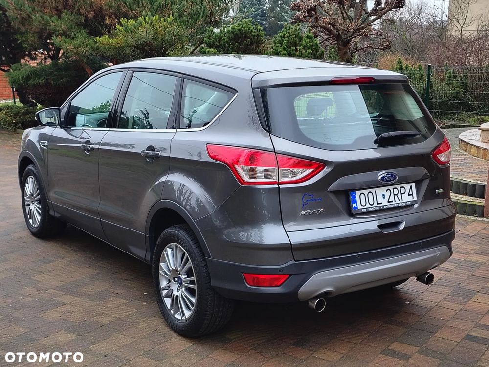Ford Kuga 1.6 EcoBoost 2x4 Titanium - 36
