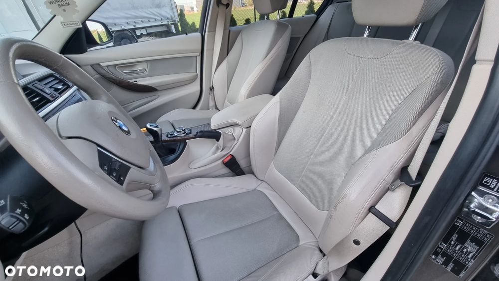BMW Seria 3 320d Efficient Dynamics Modern Line - 13
