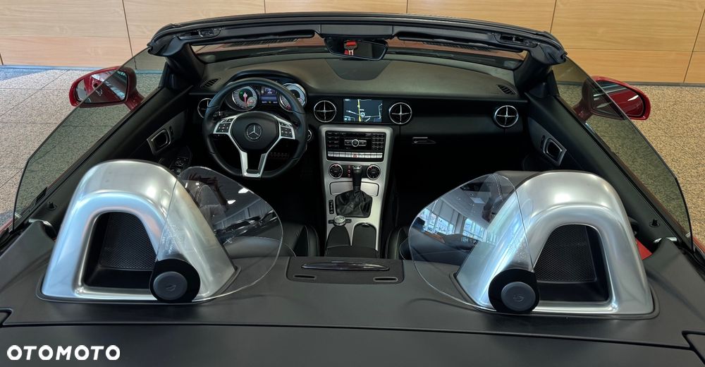 Mercedes-Benz SLK 350 - 13