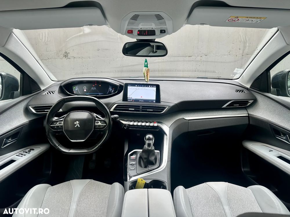 Peugeot 3008 - 8