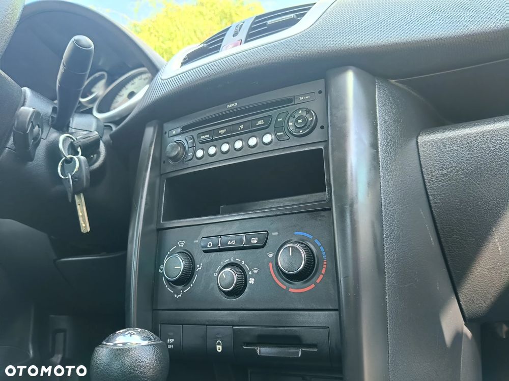 Peugeot 207 75 forever - 21