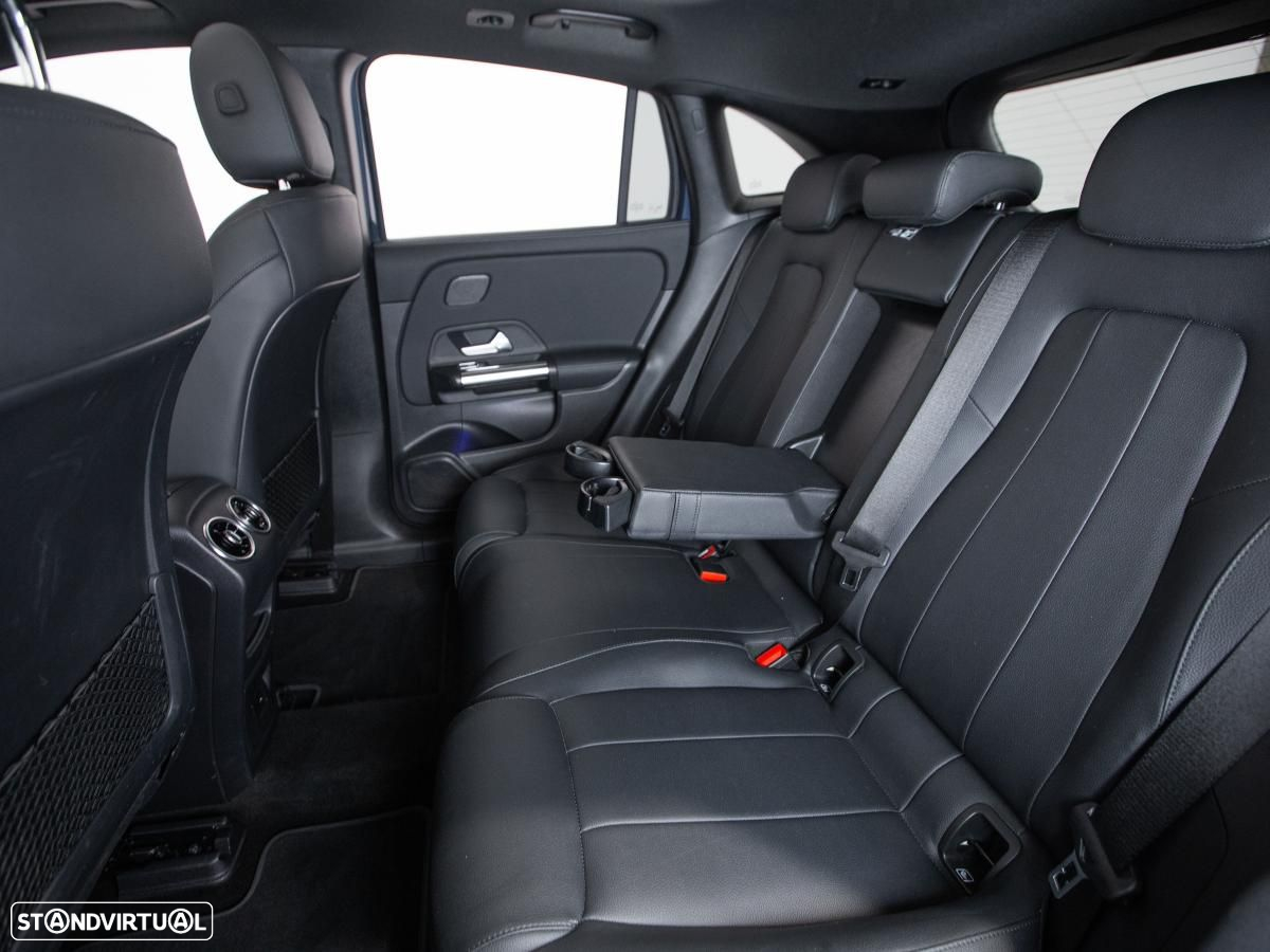 Mercedes-Benz EQA 300 4Matic Progressive - 11