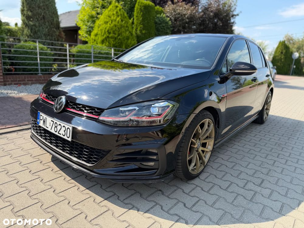 Volkswagen Golf - 17