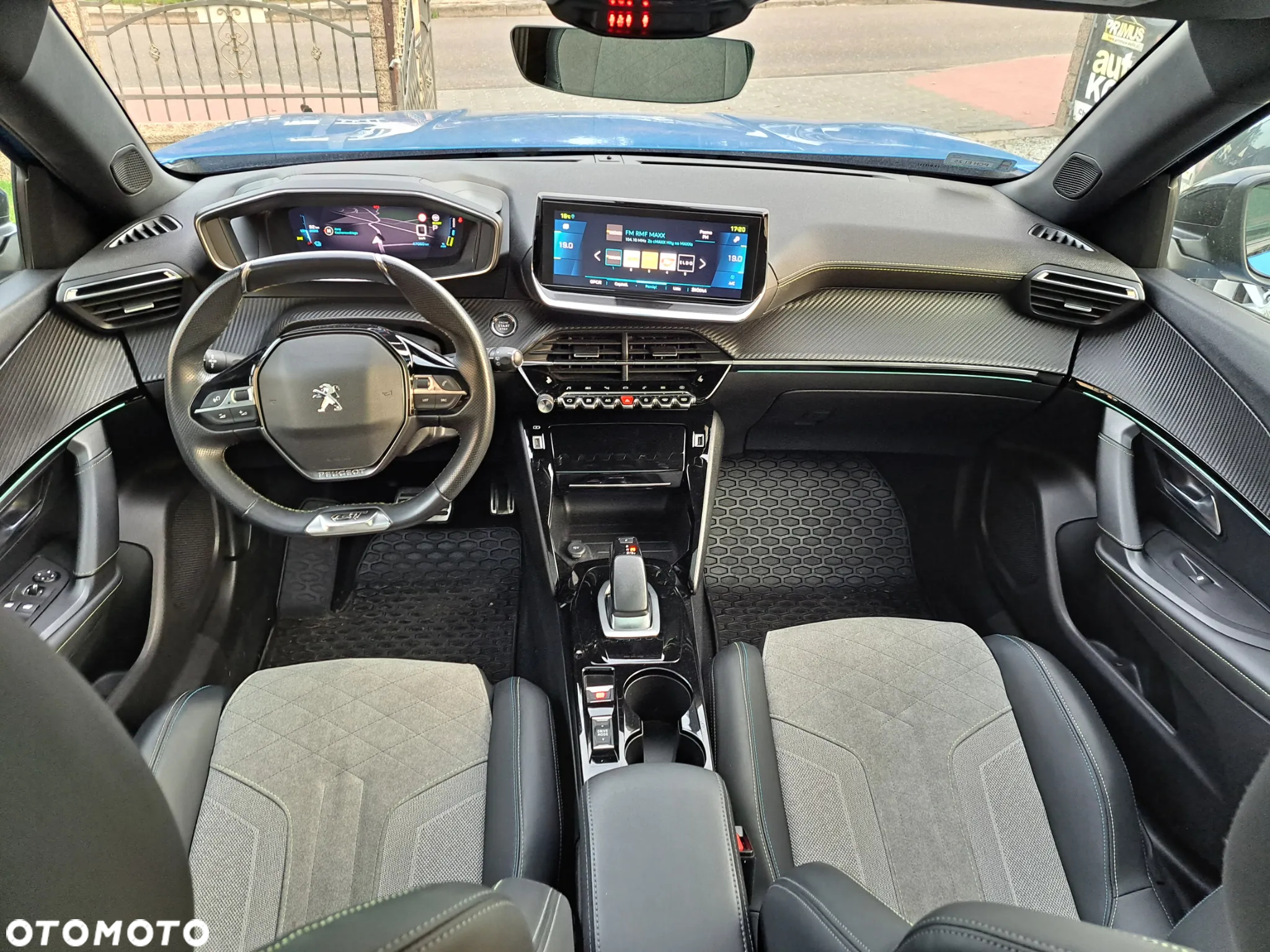 Peugeot 2008 e-2008 GT - 20