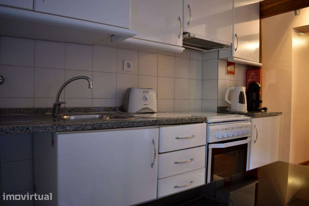 Apartamento com 2 quartos - localizado em São Nicolau Porto - Grande imagem: 3/9