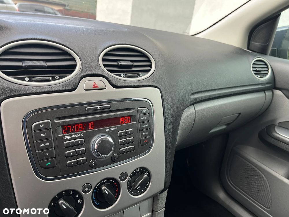 Ford Focus 1.6 TDCi Titanium - 32