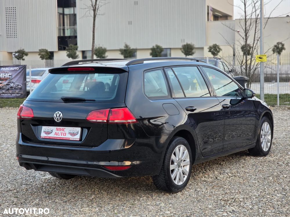 Volkswagen Golf 1.6 TDI DPF BMT Comfortline - 4