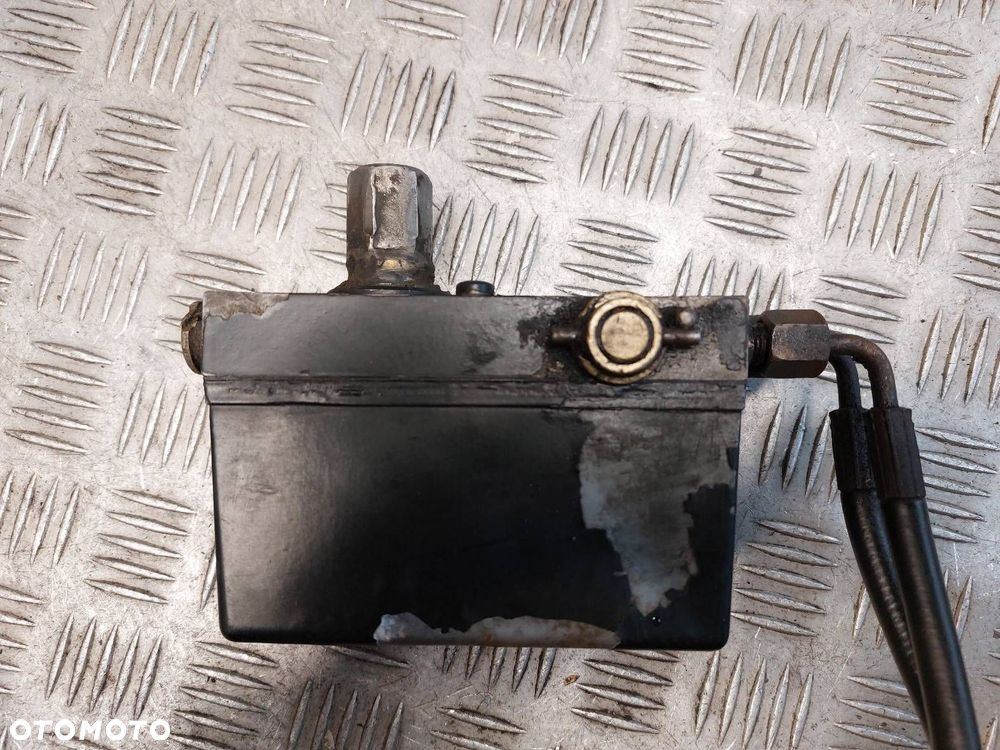 SIŁOWNIK WYWROTU KABINY RENAULT PREMIUM 420 I 5010316404 - 2