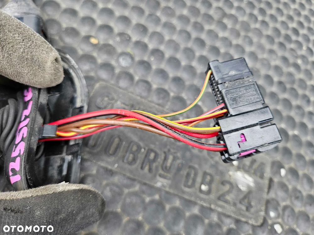 Instalacja 8E0971687L Wiazka Drzwi Kostki Elektryczne Szyby Tyl Tylne AUDI A4 B7 - 5