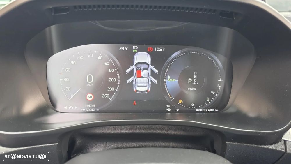 Volvo XC 40 1.5 T5 PHEV Momentum Plus - 11