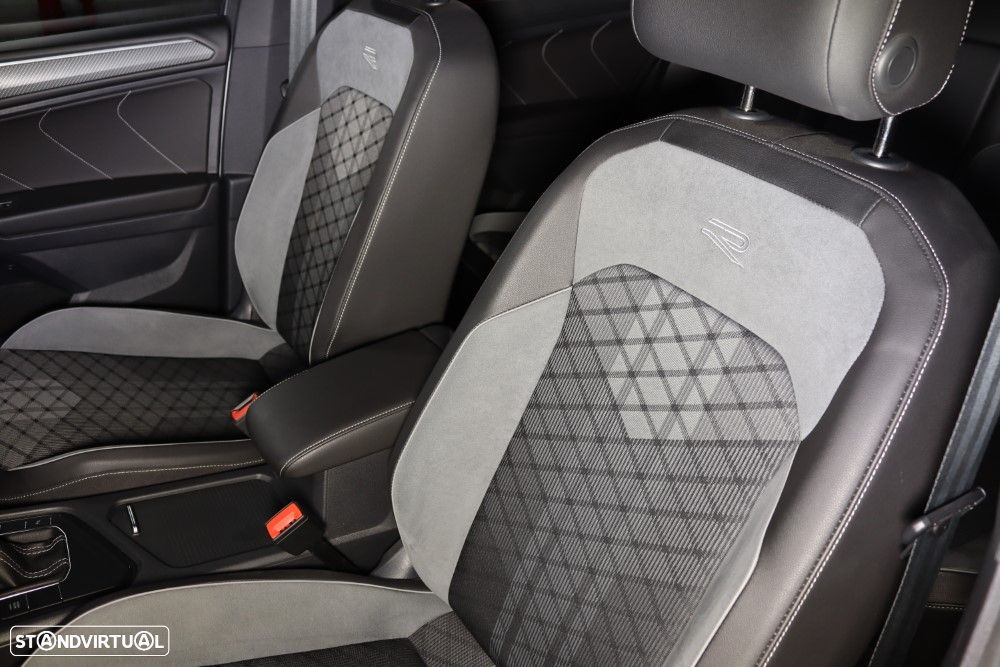 VW Tiguan Allspace 2.0 TDI R-Line DSG - 25