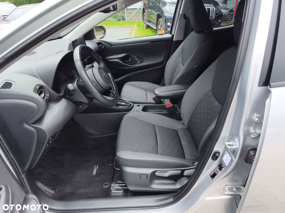 Toyota Yaris Hybrid 1.5 Style - 16