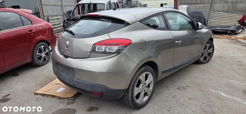 RENAULT MEGANE III COUPE belka wzmocnienie zderzaka tył - 2