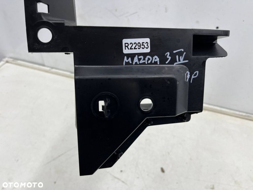 Osłona chłodnicy Mazda 3 IV BP 19r.- DOLNA kierownica powietrza pasa przedniego wlot atrapy - 6