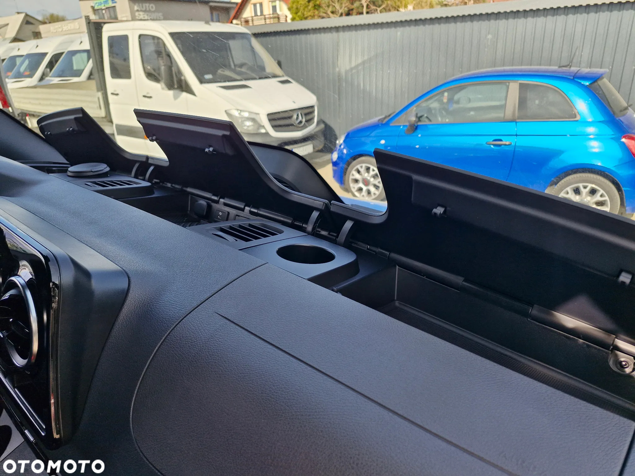 Mercedes-Benz Sprinter 319 CDI - 23