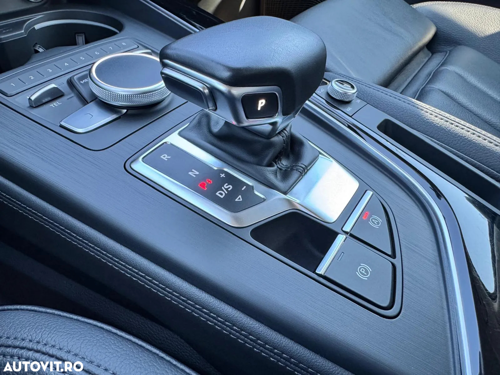 Audi A4 2.0 TDI S tronic - 36