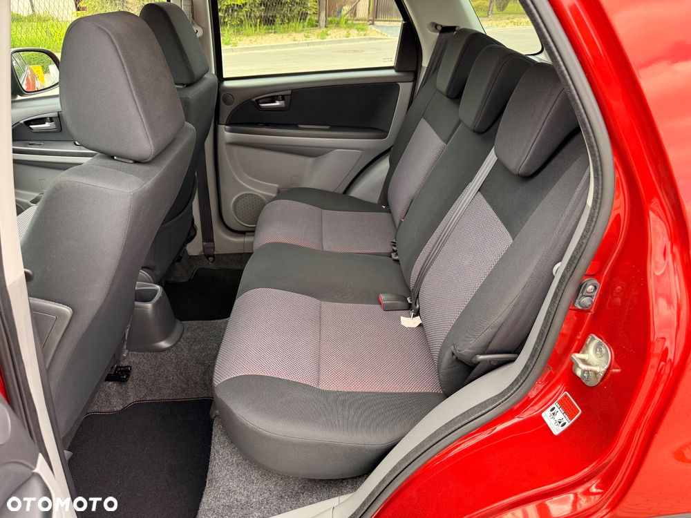 Suzuki SX4 1.9 DDiS 4WD GS / Premium - 27