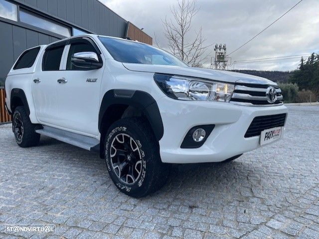 Toyota Hilux 2.4 D-4D 4WD CD CH - 1