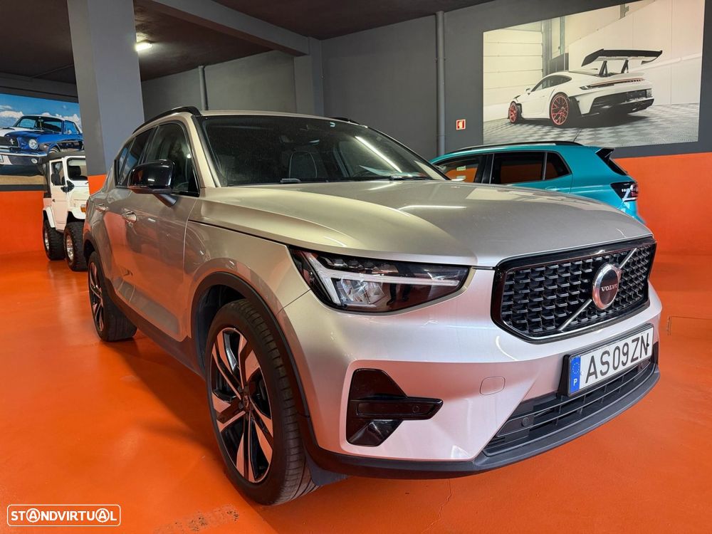 Volvo XC 40 1.5 T2 Plus Dark Auto - 2