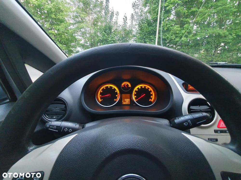Opel Corsa 1.2 16V Edition - 13