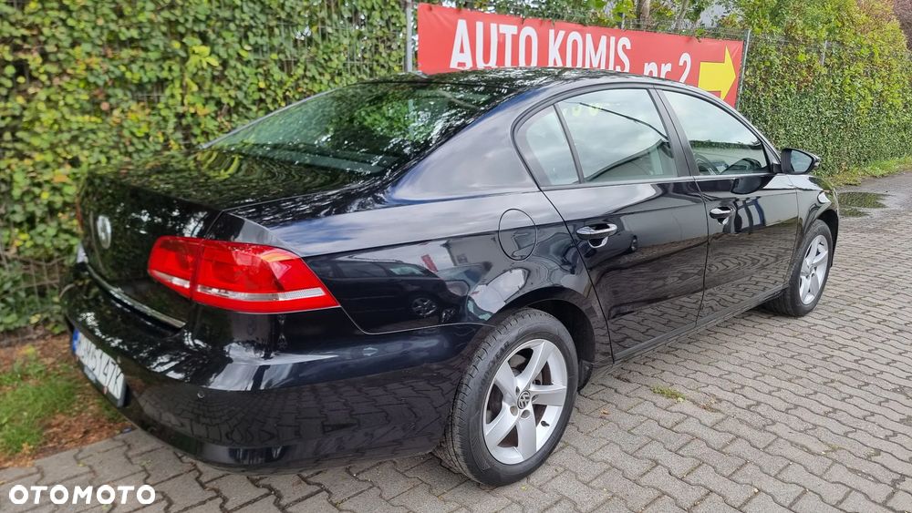 Volkswagen Passat - 26