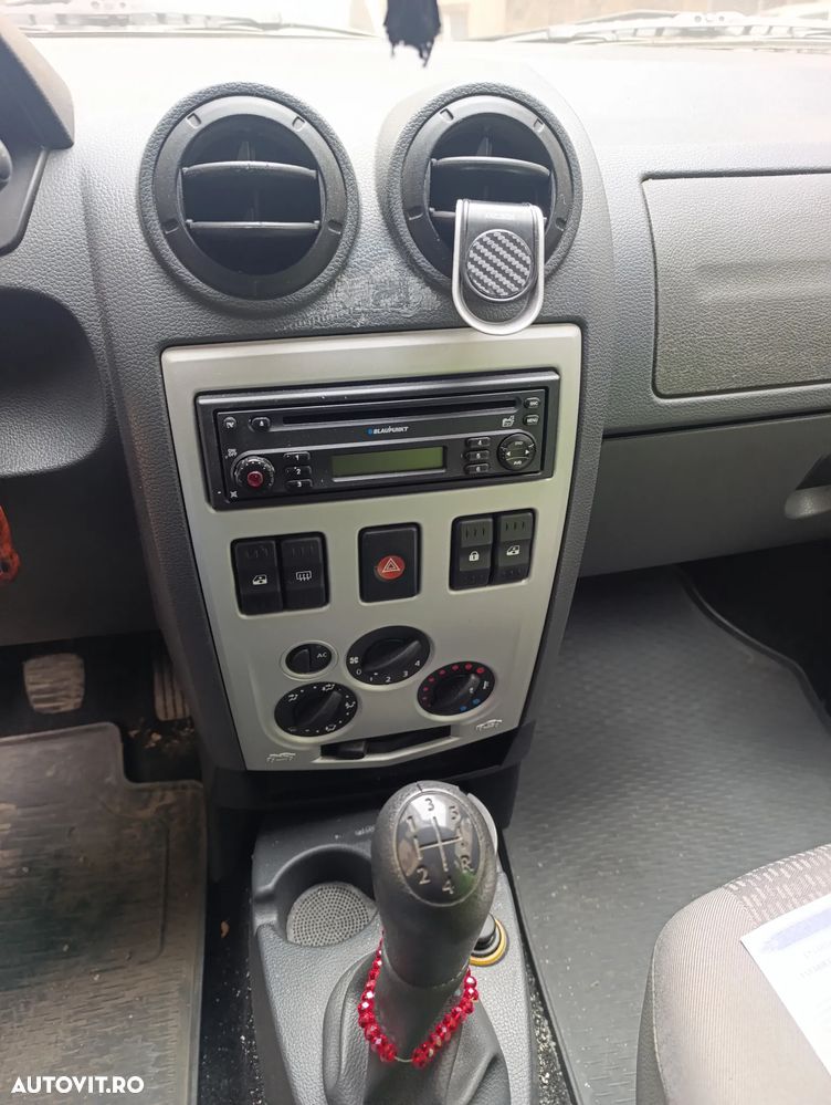 Dacia Logan K90 1.6 16v Laureate - 9