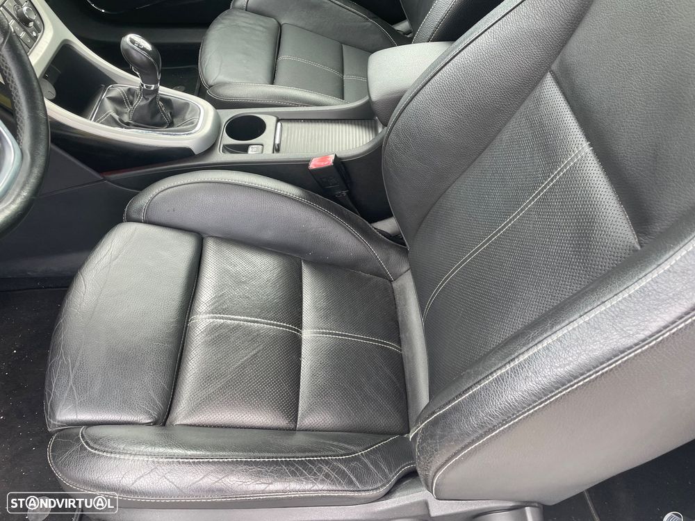 Opel Astra GTC 1.4 T S/S 139g - 6