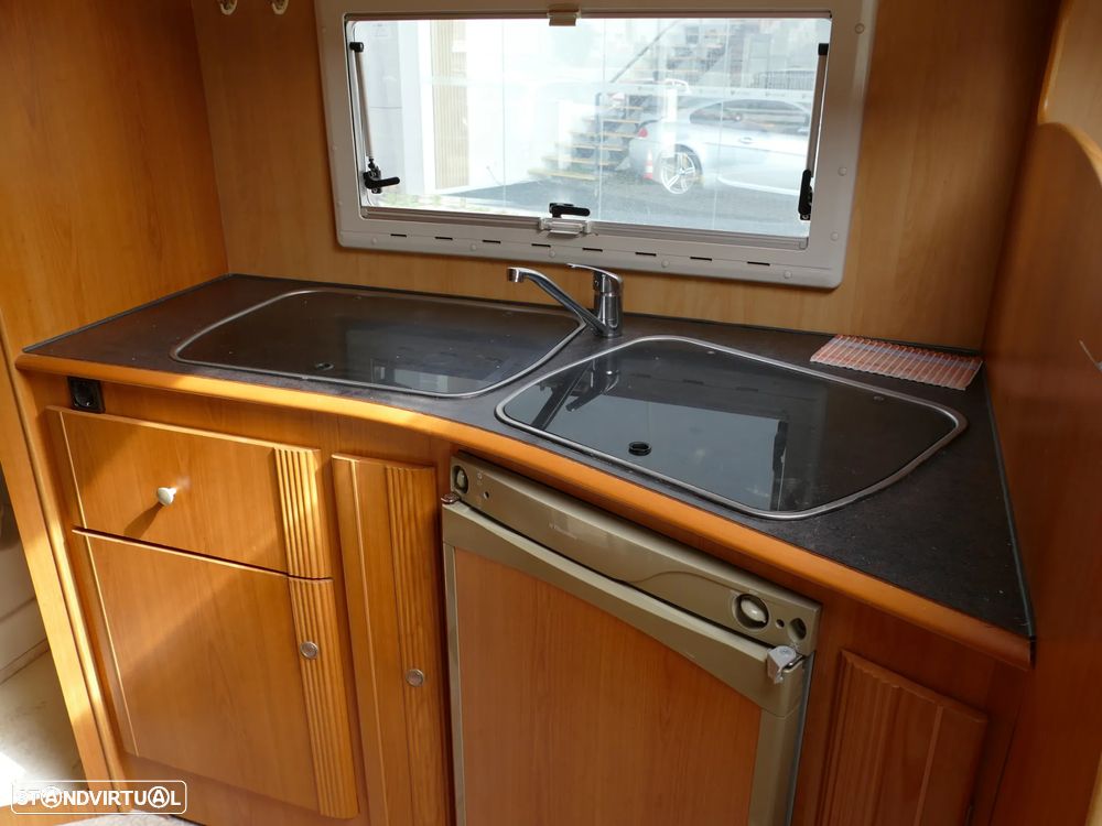 Pilote Pacific 72 Autosuficiente c/ gerador etanol - 32