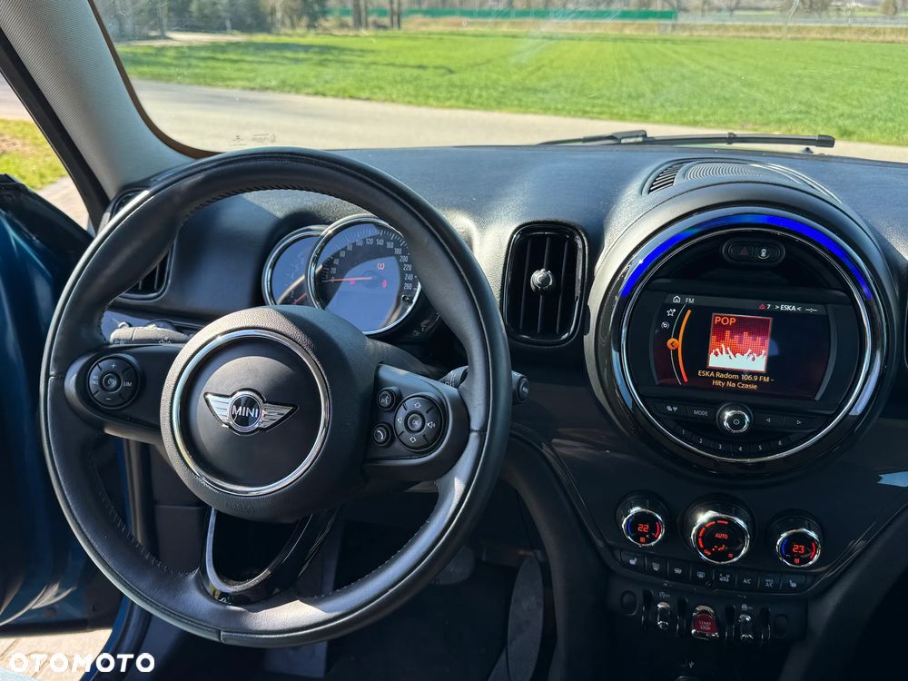 MINI Countryman One Essential Trim - 6