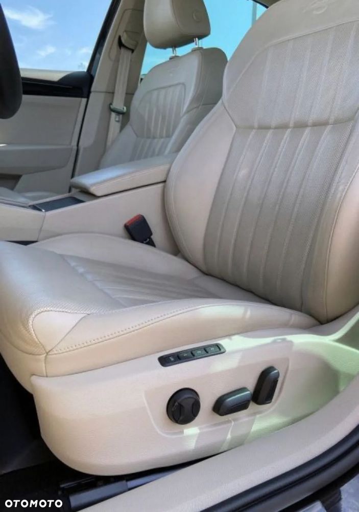 Skoda Superb 2.0 TDI 4x4 L&K DSG - 8