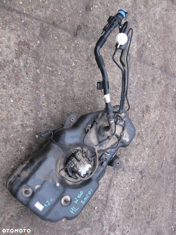 MERCEDES ML W166 3.0 CDI 12R ZBIORNIK ADBLUE A1664703701 - 2