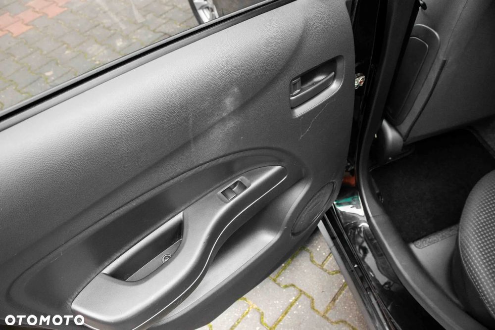 Mitsubishi Space Star 1.2 Top - 17