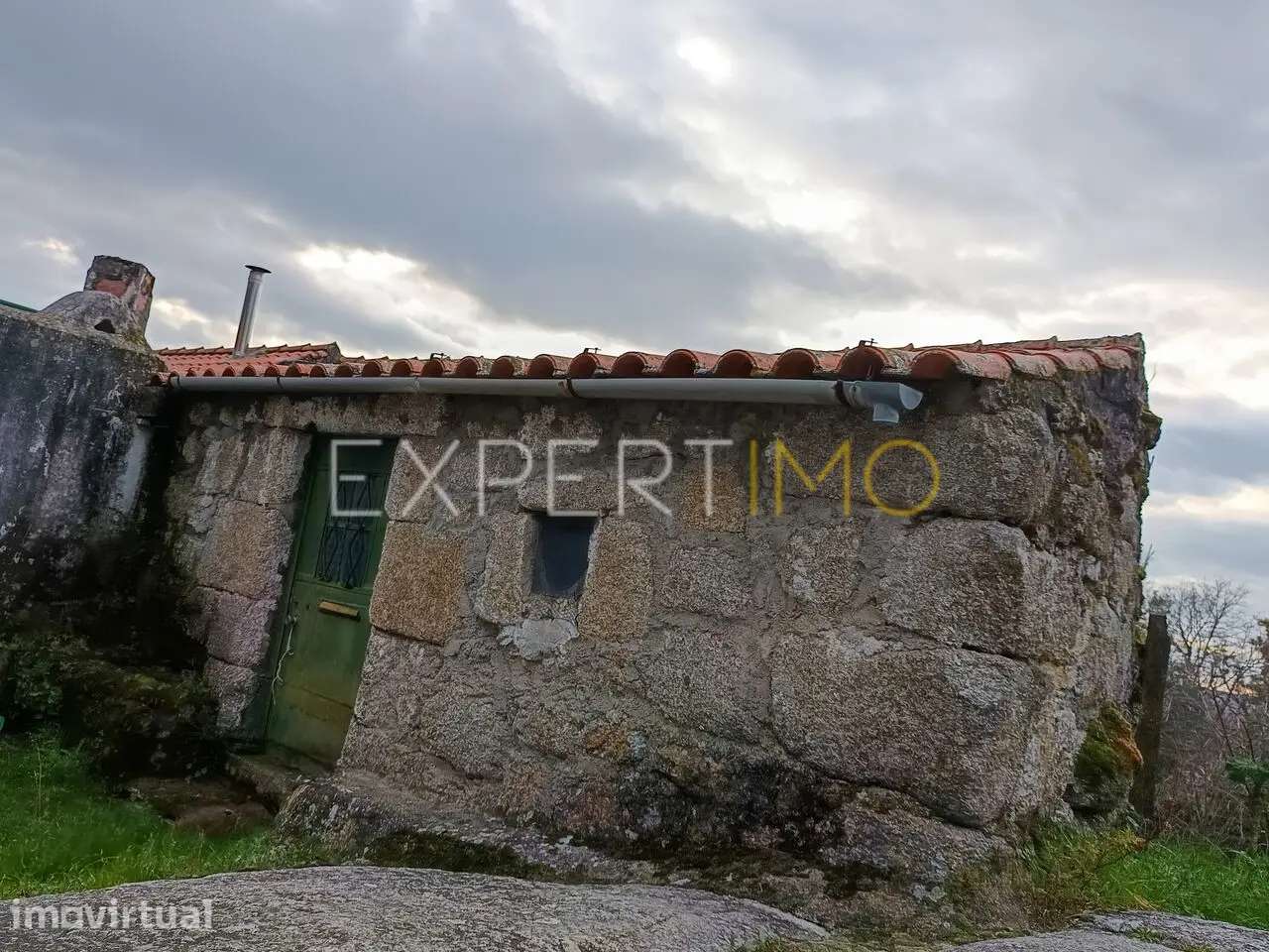 Casa de Arrumos em Pedra para venda - Quintãs de Baixo, Linhares... - Grande imagem: 4/5
