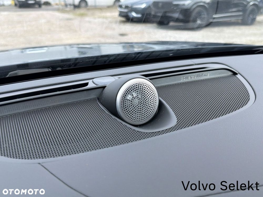 Volvo V60 Cross Country - 30