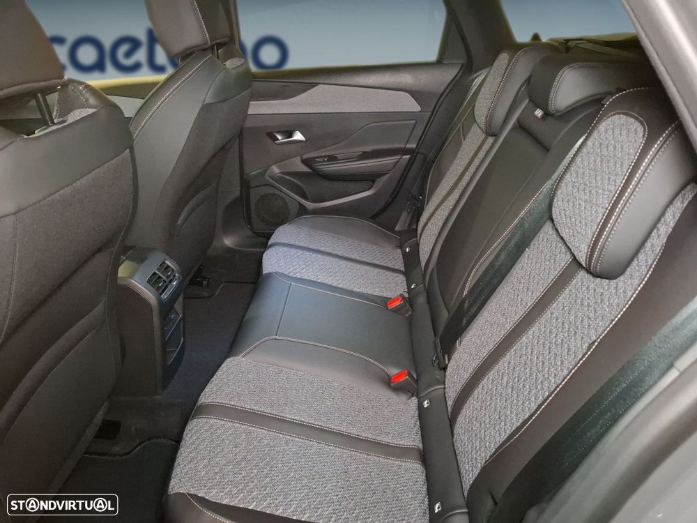 Peugeot e-308 58 kWh Allure - 14