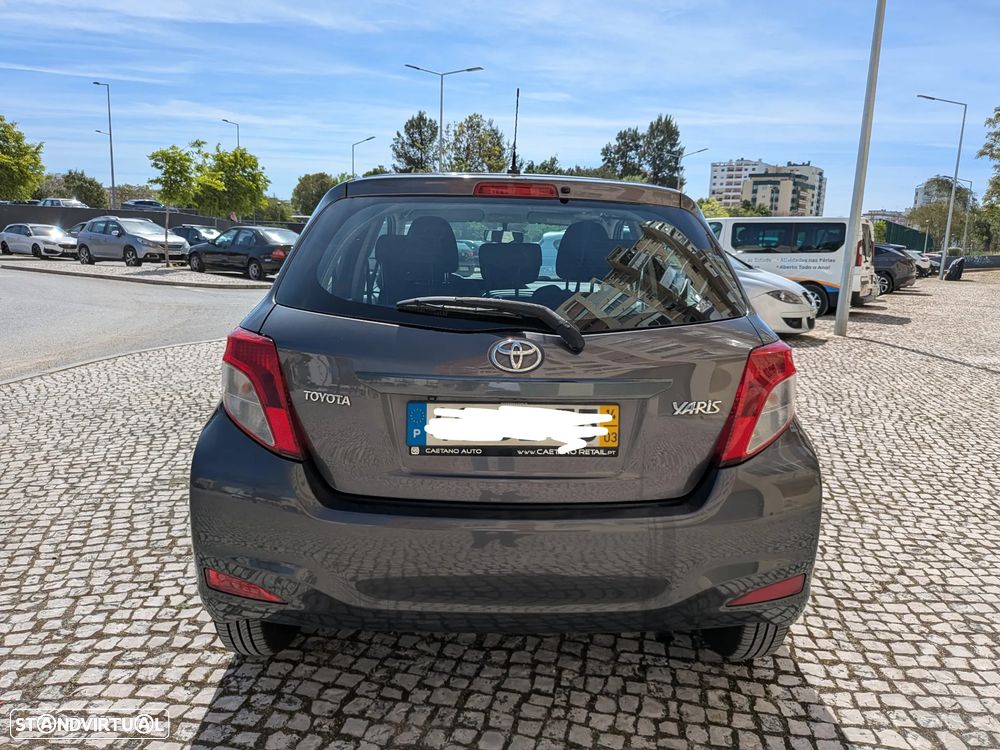Toyota Yaris 1.4 D-4D ACtive - 15