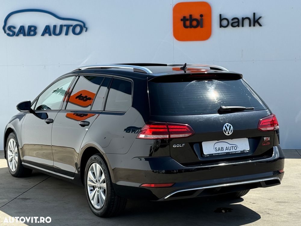 Volkswagen Golf - 23
