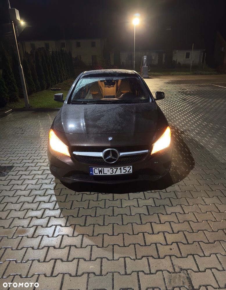 Mercedes-Benz CLA 250 4-Matic - 5