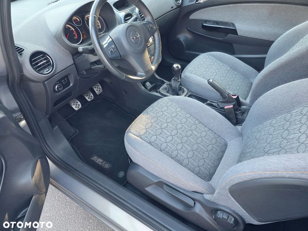 Opel Corsa - 25