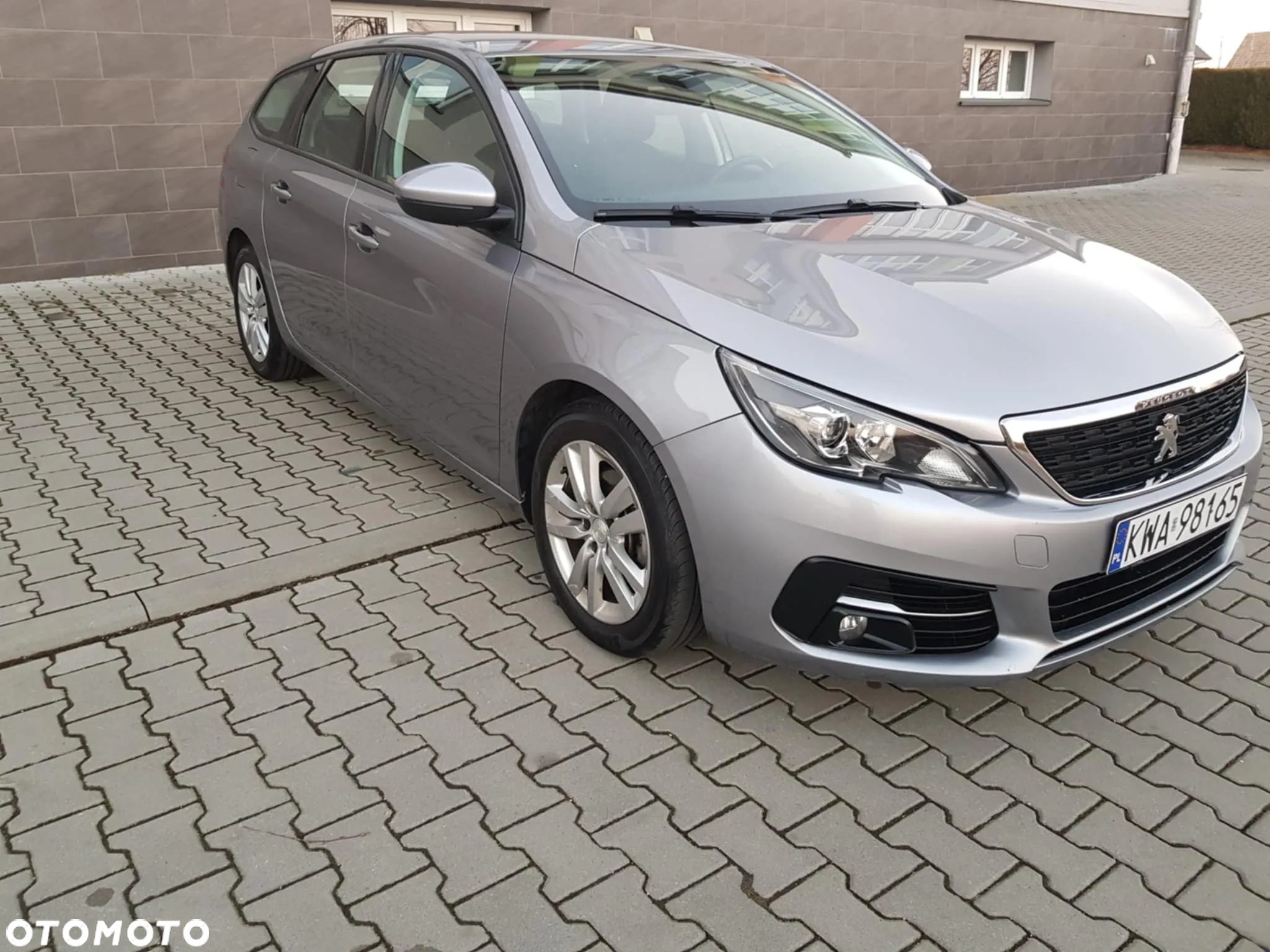 Peugeot 308 - 35