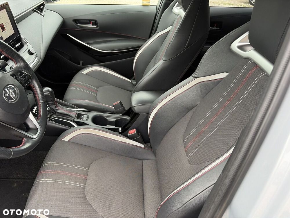 Toyota Corolla 2.0 Hybrid GR Sport - 17