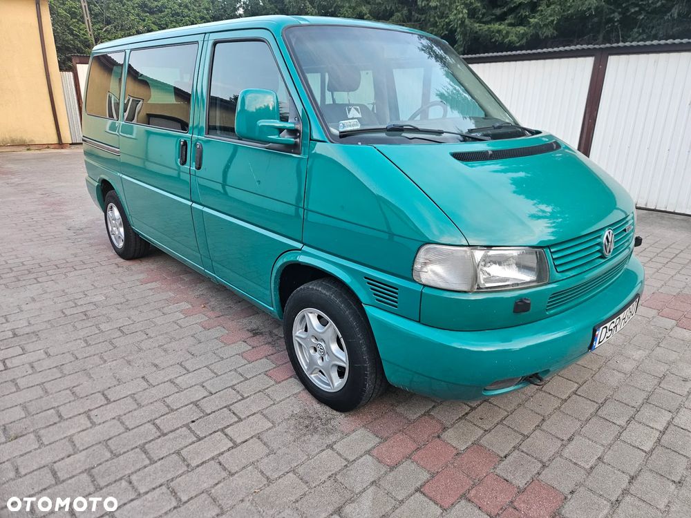 Volkswagen Multivan - 1