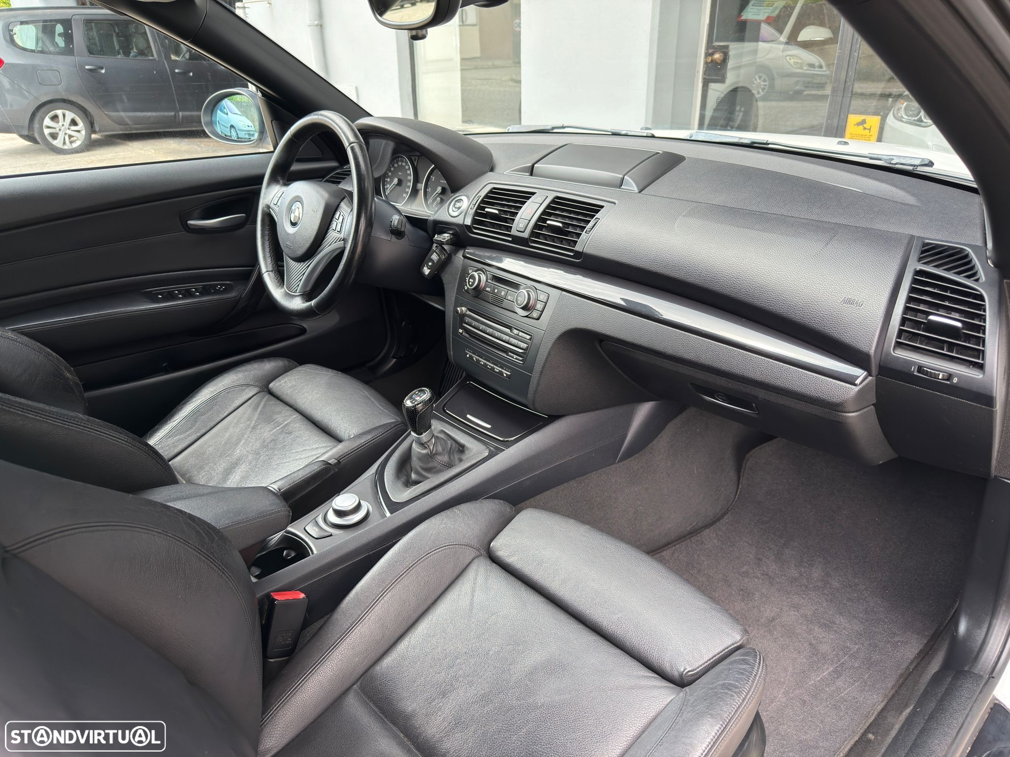 BMW 120 i Cabrio - 24